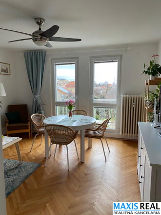 TOP NA PRENÁJOM: 3-izbový byt s balkónom a vlastným parkovaním na Študentskej v Trnave