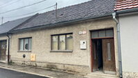 NA PREDAJ: Starý rodinný dom so začatou rekonštrukciou v Chtelnici