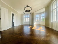 Nová cena! NA PRENÁJOM: Luxusné, reprezentatívne priestory v centre Trnavy s  výmerou 127 m2