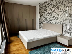 NA PRENÁJOM : Jedinečný, rozlohou veľký 2 izbový byt priamo v centre mesta v novostavbe Leonardo s parkovaním v garáži