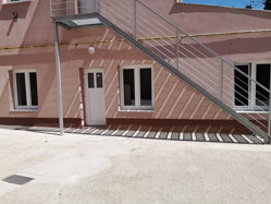 NA PRENÁJOM: Predajňa na Kollarovej ulici.