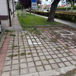 NA PRENÁJOM: Vonkajšie parkovacie státie na Zelenečskej ul.