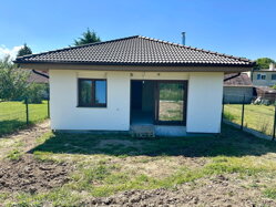 TOP NA PREDAJ: Novostavba 4-izbového rodinného domu na 605 m² pozemku – Trstín – len 18 km od Trnavy