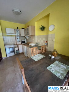 NA PRENÁJOM: Kompletne zariadený 2 izbový byt v centre mesta.