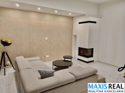 NA PREDAJ : Rezidencia Trstín – rodinné sídlo v TOP kvalite s čarovnou atmosférou