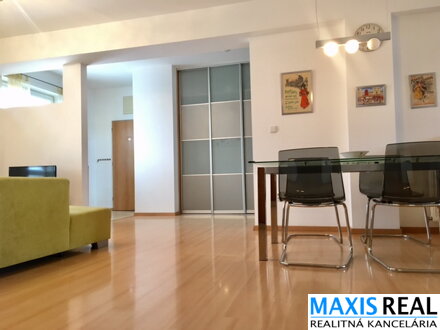 NA PRENÁJOM: Zariadený klimatizovaný 3 izbový byt  v centre mesta u CITY ARENY 