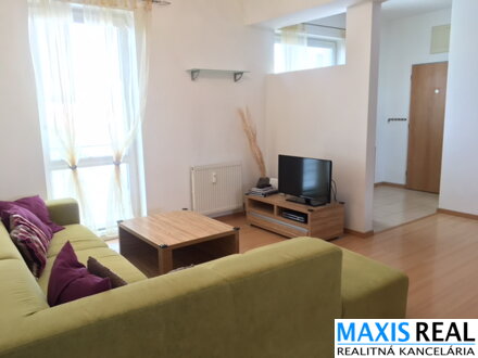 NA PRENÁJOM: Zariadený klimatizovaný 3 izbový byt  v centre mesta u CITY ARENY 