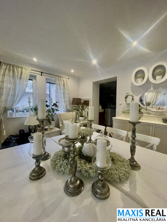 NA PREDAJ : Veľký rodinný dom s 2 bytovými jednotkami a možnosťou dokončiť 3 b.j.