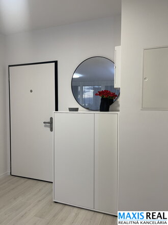 NA PRENÁJOM: Úplne nový 2 izbový byt s lodžiou v novostavbe Prúdy.