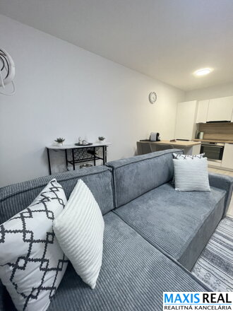 NA PRENÁJOM: Úplne nový 2 izbový byt s lodžiou v novostavbe Prúdy.