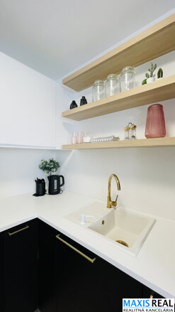 NA PRENÁJOM:  Pekne  zariadený, veľký 1 izbový byt s balkónom v 5 ročnej novostavbe ONE CENTRUM  pri železničnej stanici.