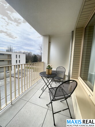 NA PRENÁJOM : Pekne zariadený, úplne nový 3 izbový byt v novostavbe CUKROVAR