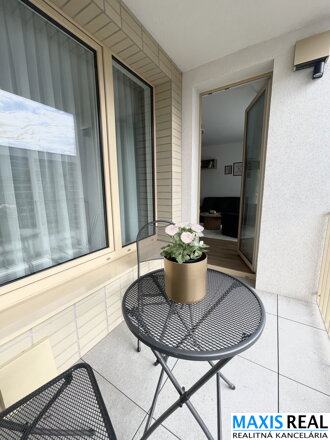 NA PRENÁJOM : Pekne zariadený, úplne nový 3 izbový byt v novostavbe CUKROVAR