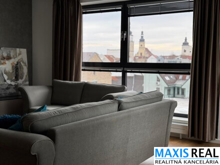 NA PRENÁJOM : Jedinečný, rozlohou veľký 2 izbový byt priamo v centre mesta v novostavbe Leonardo s parkovaním v garáži