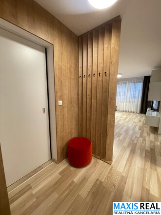 NA PRENÁJOM : Na prenájom klimatizovaný 2-izbový  byt v novostavbe ARBORIA s 2park.státiami