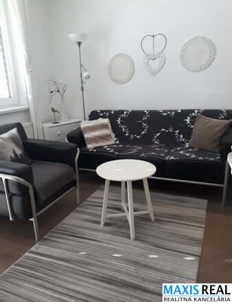 NA PREDAJ: Klimatizovaný, zariadený 2 izb. byt v  novostavbe Arboria