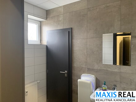 NA PRENÁJOM : Moderný obchodný priestor s kanceláriou