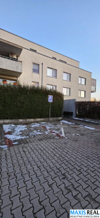 NA PRENÁJOM: ? Prenájom 3-izbového bytu v Opoji – komfortné bývanie v prírode