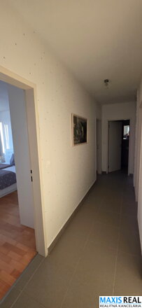 NA PRENÁJOM: ? Prenájom 3-izbového bytu v Opoji – komfortné bývanie v prírode