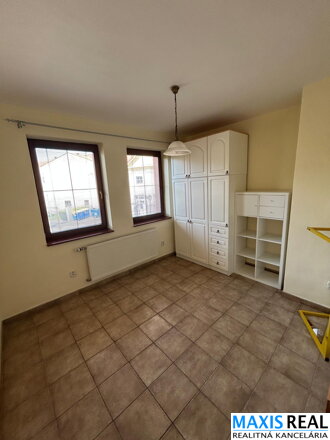 NA PRENÁJOM: Prenájom 3-izbového bytu v centre mesta – Františkánska ulica