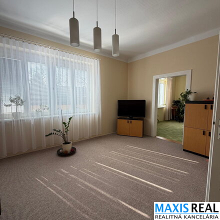 Na predaj: Veľký 4 izbový BYT  o výmere 111 m² v centre mesta / ZÁHRADA /  PIVNICA | POVALA/ LEN 4 BYTY V DOME.