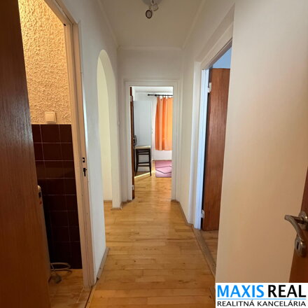 NA PRENÁJOM: PRENÁJOM 3-IZBOVÉHO BYTU PRI TESCU