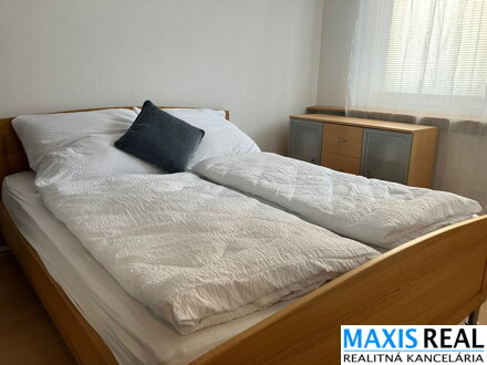 NA PRENÁJOM : Prenájom 4-izbového bytu