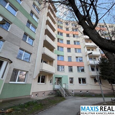 NA PREDAJ: 1,5-izbový byt vo výbornej lokalite na Hospodárskej ulici