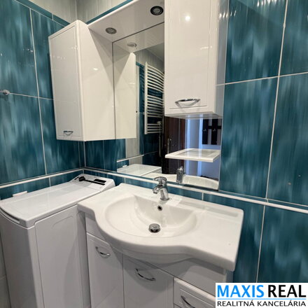 NA PRENÁJOM:  Prenájom veľkého 1,5 izbového bytu na Prednádraží.