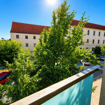 NA PRENÁJOM: Veľký 1 izbový byt v nadštandardnom prevedení v novostavbe Malý Paríž v Trnave.