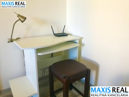 NA PRENÁJOM: 1-izbový byt s balkónom vo vyhľadávanej lokalite v peknom prostredí na Hospodárskej ulici