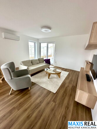 TOP NA PREDAJ: Novostavba 4-izbového rodinného domu na pozemku 550 m² s vyhrievanou garážou – Šúrovce