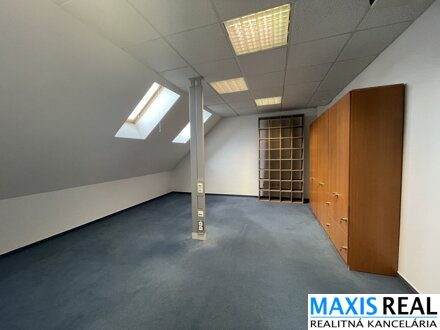 NA PRENÁJOM: Kancelária 25m2 v centre mesta Trnava s klimatizáciou a internetom