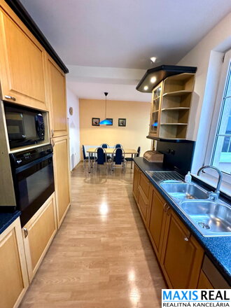 NA PRENÁJOM | Priestranný a útulný 3-izbový byt (90 m²) v Hrnčiarovciach nad Parnou – len 1 km od Trnavy