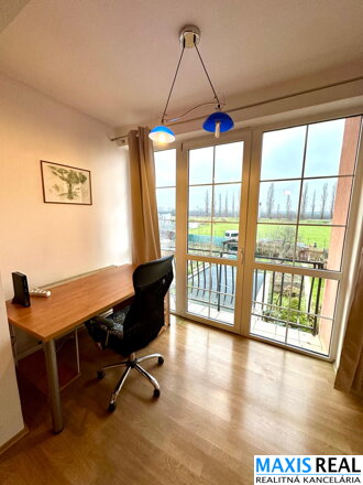 NA PRENÁJOM | Priestranný a útulný 3-izbový byt (90 m²) v Hrnčiarovciach nad Parnou – len 1 km od Trnavy