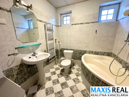 NA PRENÁJOM | Priestranný a útulný 3-izbový byt (90 m²) v Hrnčiarovciach nad Parnou – len 1 km od Trnavy