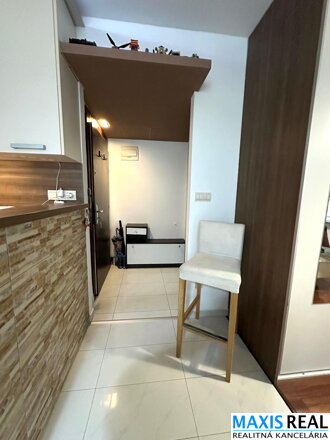 NA PRENÁJOM: Garsónka v priamom centre Trnavy na ulici Dolné Bašty