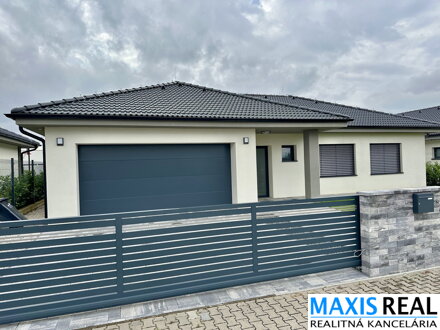 NA PREDAJ: NOVOSTAVBA 5-izbového rodinného domu s dvojgarážou v Trnave – Kamenáč