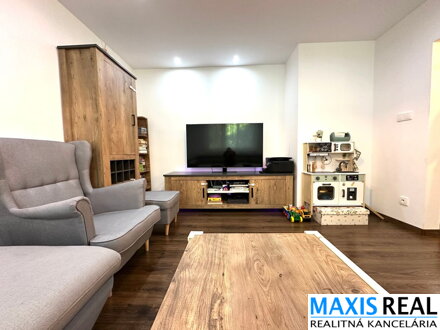 NA PREDAJ: 3-izbový byt s lodžiou a výmerou 64 m² v tichej lokalite Trnavy – G. Dusíka