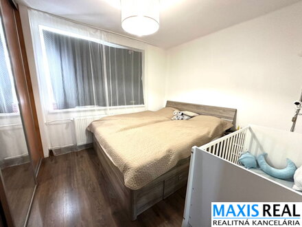 NA PREDAJ: 3-izbový byt s lodžiou a výmerou 64 m² v tichej lokalite Trnavy – G. Dusíka