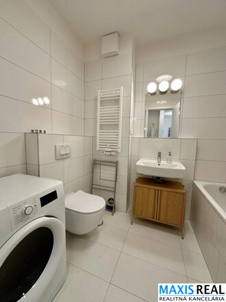 NA PRENÁJOM: Moderný 2-izbový byt s terasou a predzáhradkou – Cukrovarská, Trnava