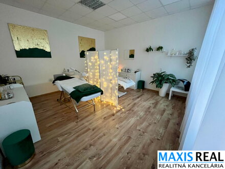 NA PRENÁJOM: Obchodný priestor s výmerou 52m2 v centre mesta Trnava 