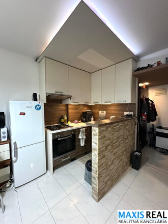 NA PREDAJ: Menší 1-izbový byt v priamom centre Trnavy – Dolné Bašty