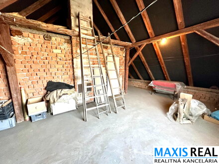 NA PREDAJ: Rodinný dom s pozemkom 770 m² v Modranke-Trnava