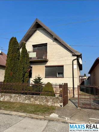 NA PREDAJ: Rodinný dom s pozemkom 770 m² v Modranke-Trnava