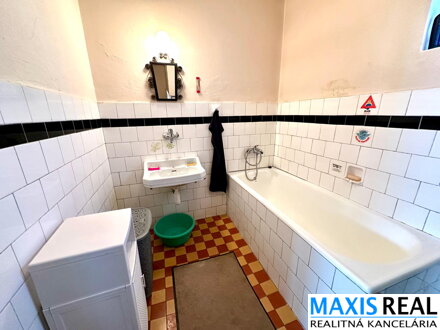 NA PREDAJ: Rodinný dom s pozemkom 770 m² v Modranke-Trnava