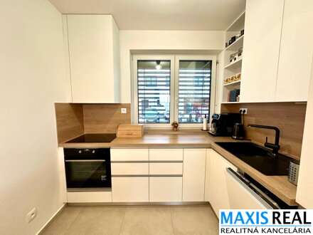 TOP NA PREDAJ: Novostavba 4-izbového rodinného domu s terasou – Opoj, Čerešňová ulica (kolaudácia 2023)