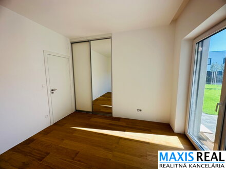 TOP NA PRENÁJOM: 4-izbová novostavba s dvojgarážou, bazénom a veľkou záhradou vo vyhľadávanej časti Trnavy – Kamenáč