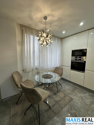 TOP NA PRENÁJOM: Štýlový 3-izbový byt vo vyhľadávanej lokalite A. Kubinu v Trnave