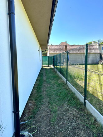 TOP NA PREDAJ: Novostavba 4-izbového rodinného domu na 605 m² pozemku – Trstín – len 18 km od Trnavy